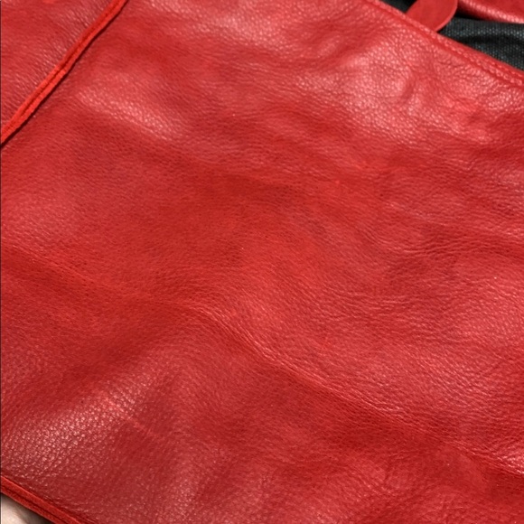 Maxon Collection Hobo Bag in Suede with tassel - Picture 17 of 17